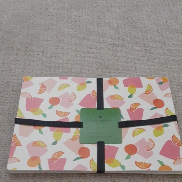 Brand New! Kate Spade 🍊♠️🍊 - Picture 1 of 4
